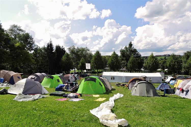 Camping und Zelten am Strandbad Wallersee Neumarkt